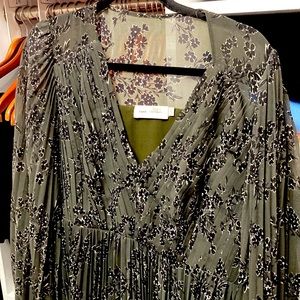 Fame Partners 12 Dark Green and Black Print Pleated Dress